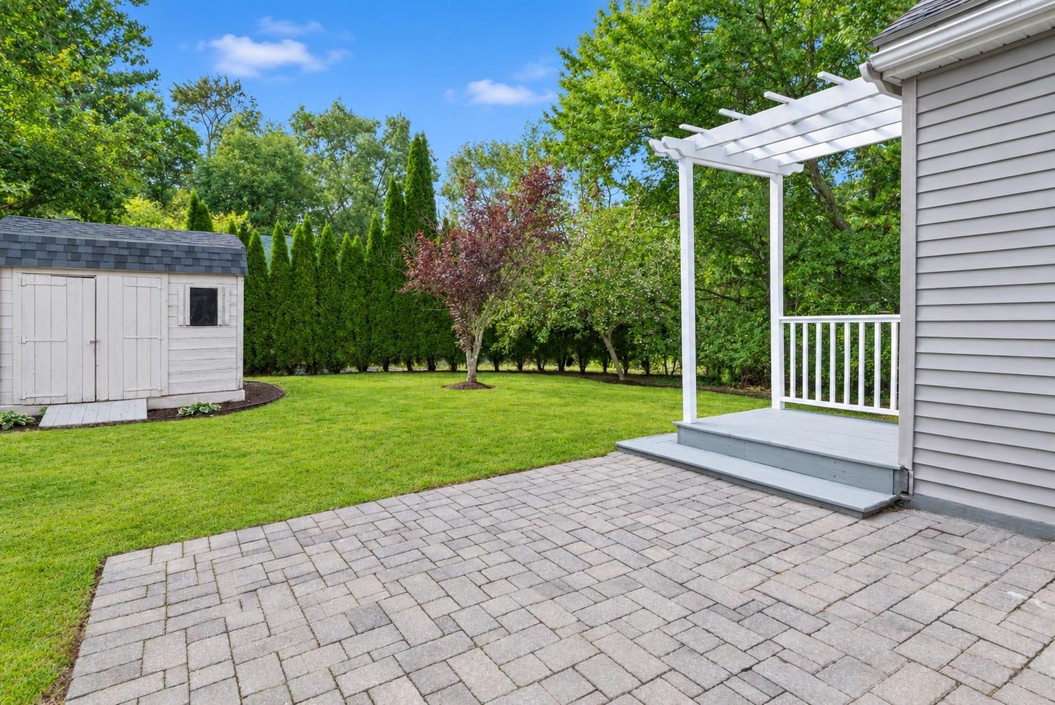 39 Hillside Avenue