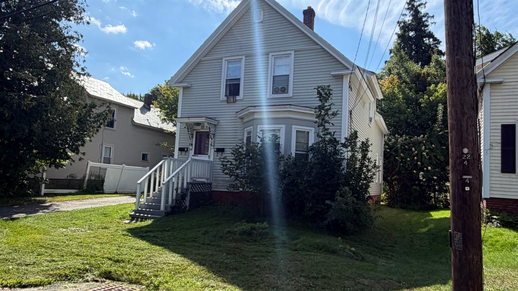 Photo of 35 Elliot Street, Keene, NH 03431 (MLS # 5109369)