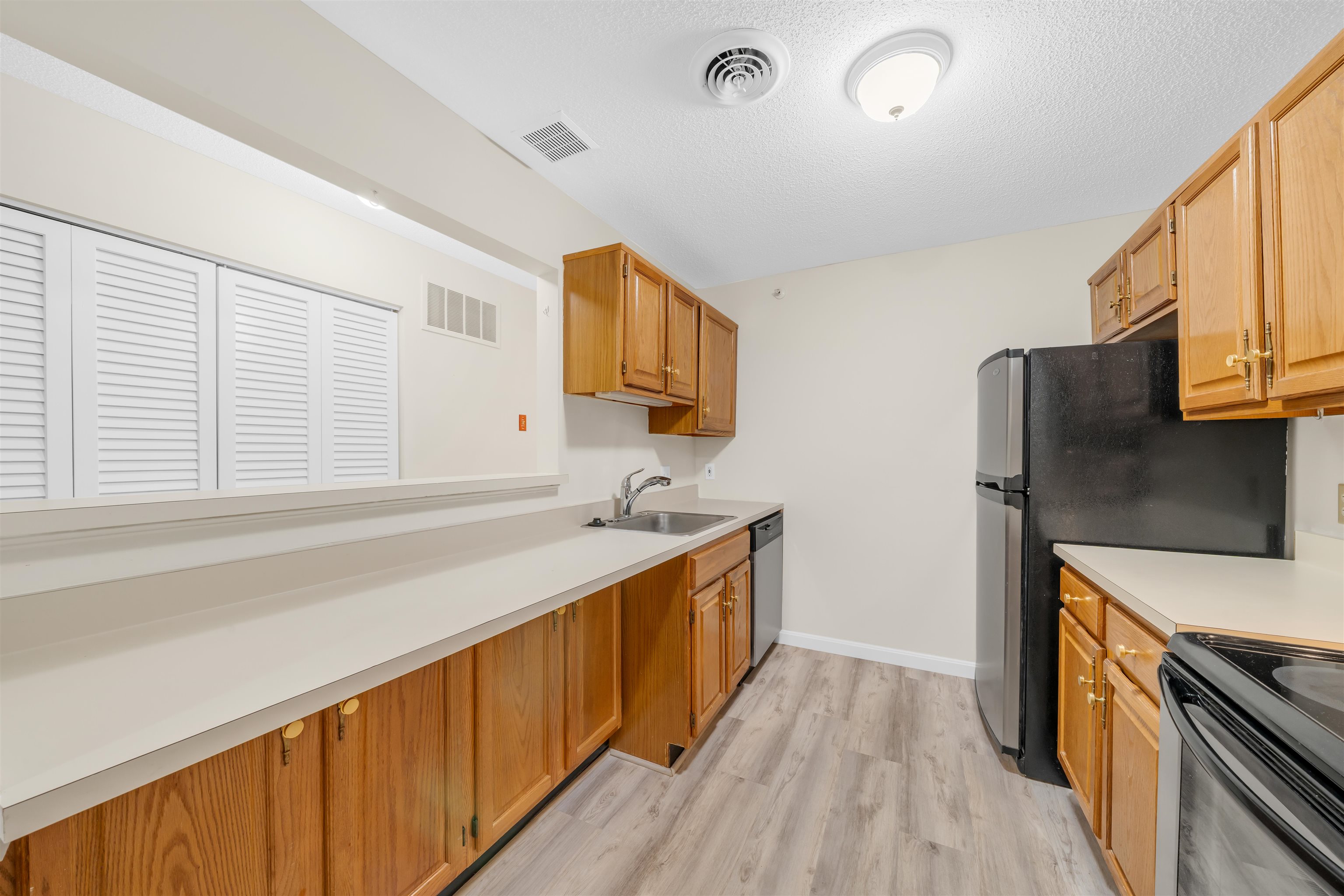 3 Bartemus Trail 202