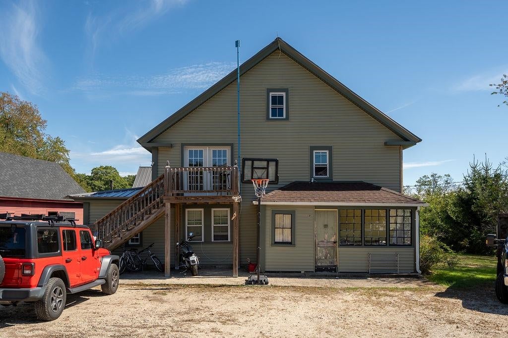 147 Middle Road