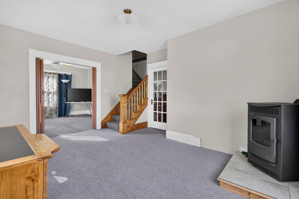 Photo of 663 Amory Street, Manchester, NH 03102 (MLS # 5113836)
