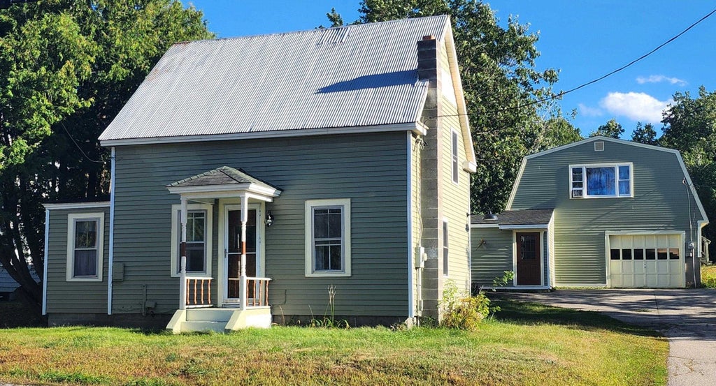 Photo of 329 Meadow Street, Wakefield, NH 03872 (MLS # 5106376)