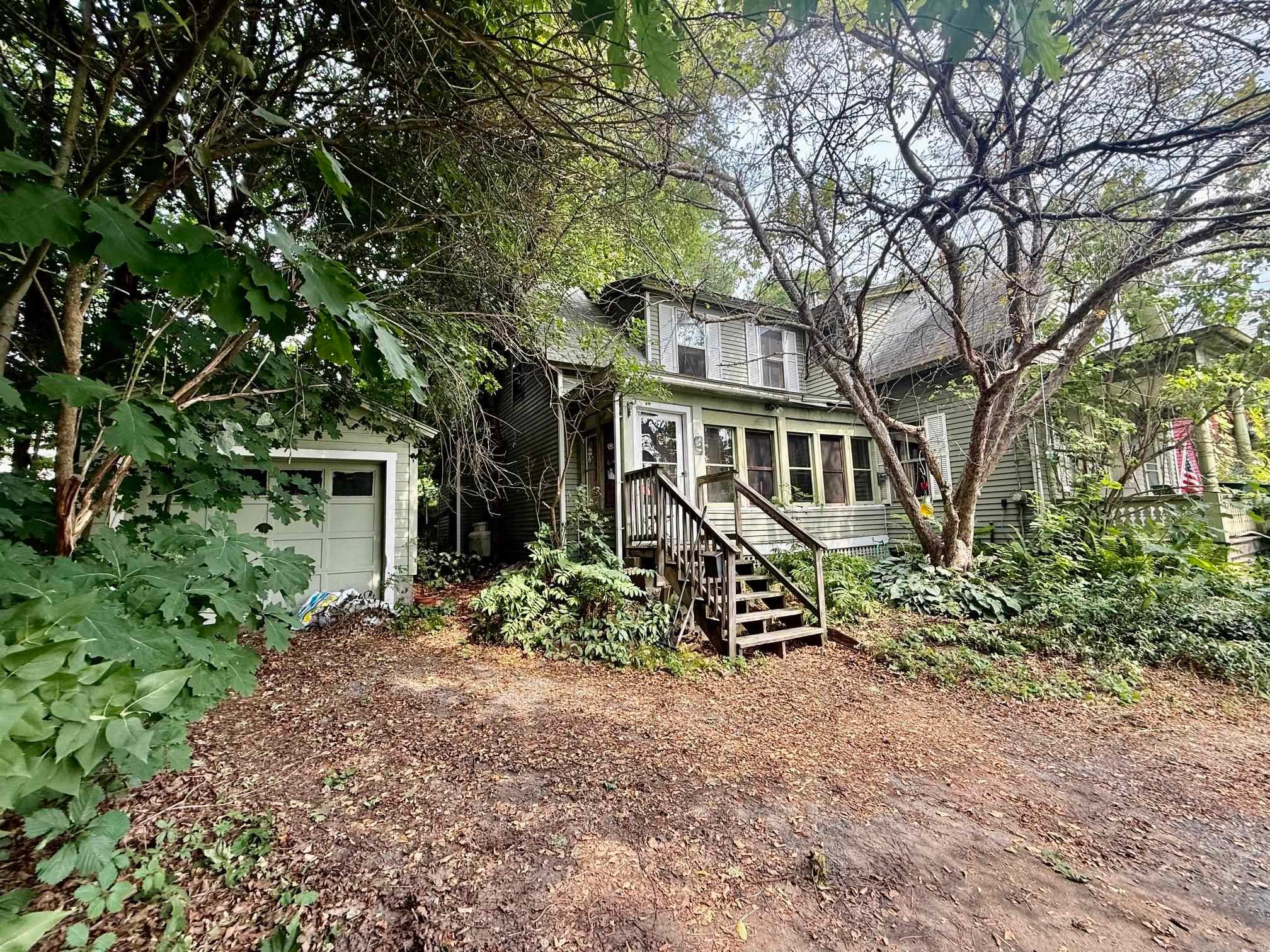 42 Mechanic Street