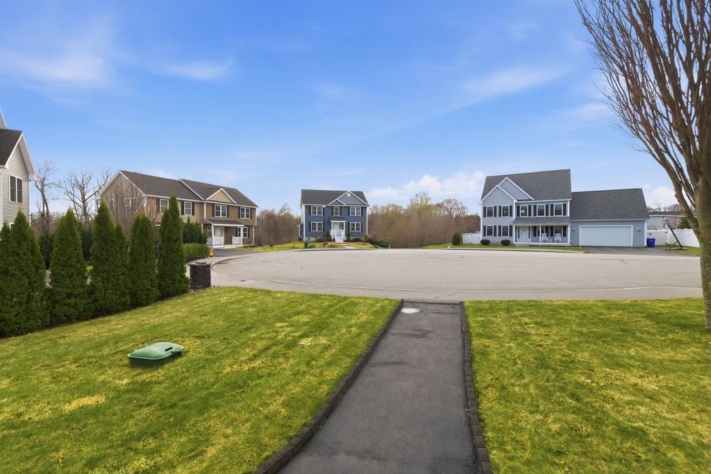 Photo of 40 Lavender Lane, Manchester, NH 03109 (MLS # 5083150)