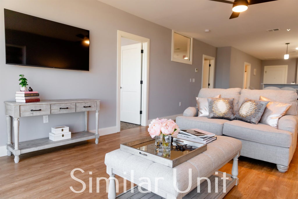Photo of 1000 Elm Street #1206, Manchester, NH 03101 (MLS # 5099692)