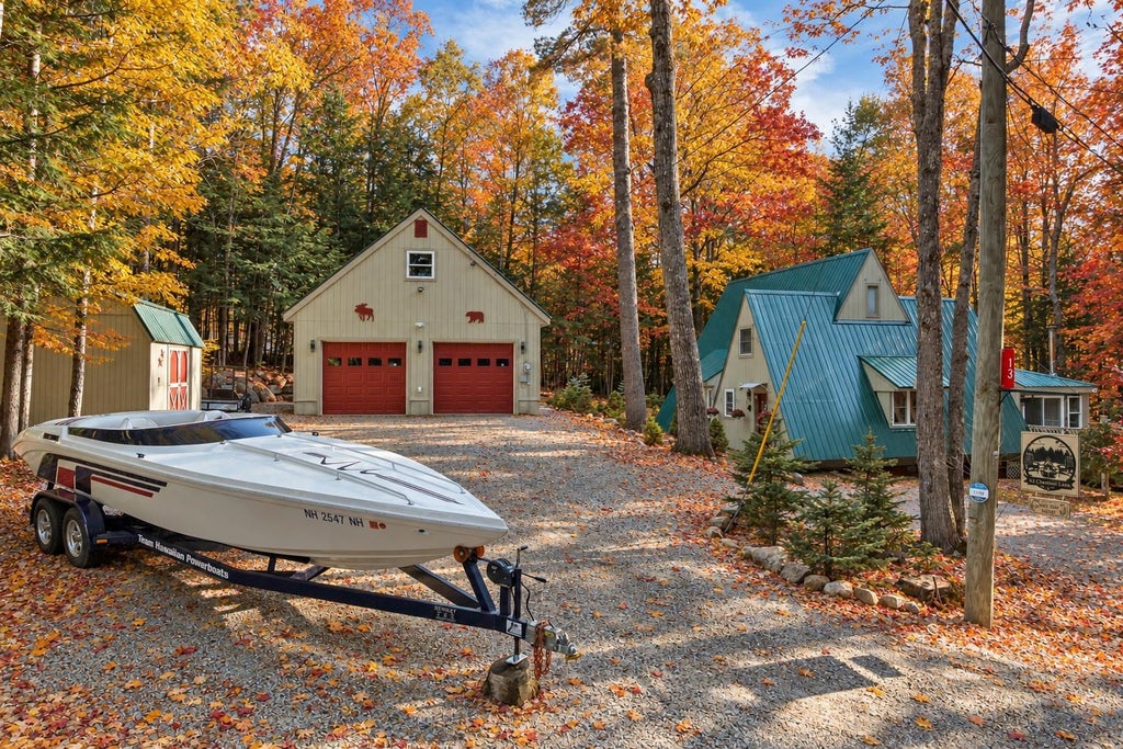 Photo of 13 Chestnut Lane, Madison, NH 03849 (MLS # 5101702)