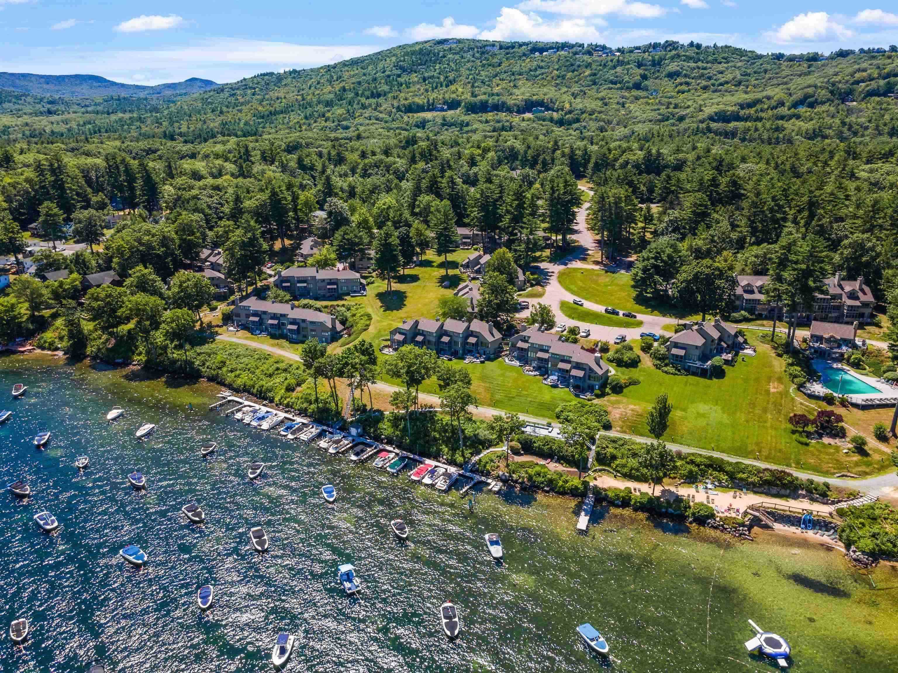 2696 Lake Shore Road 109