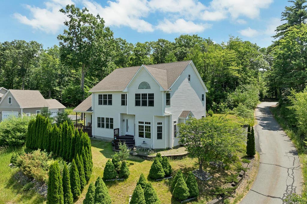 Photo of 56 Sun Lake Drive, Belmont, NH 03220 (MLS # 5097745)