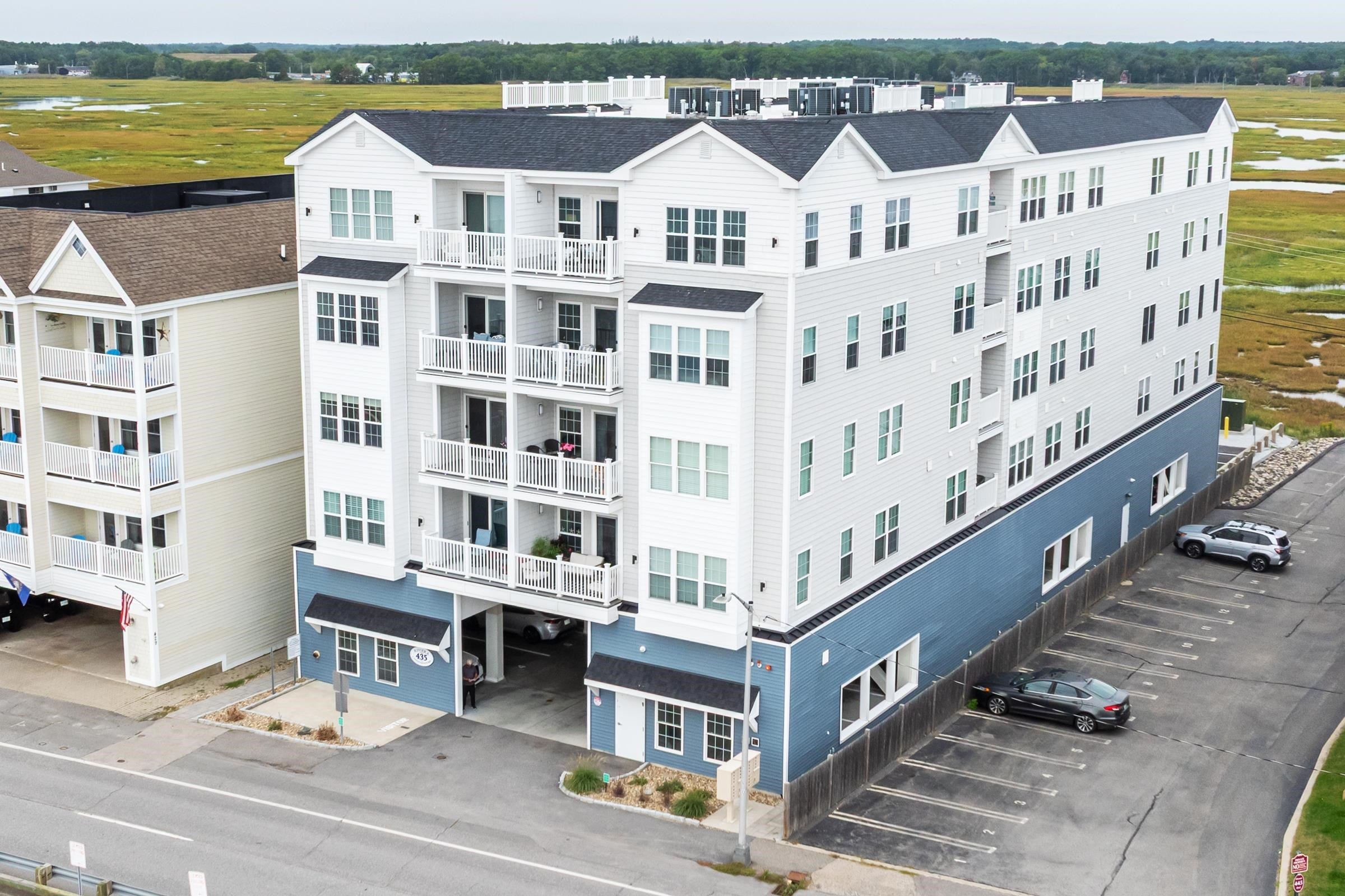 435 Ocean Boulevard 405