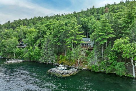 Photo of 756 Rattlesnake Island, Alton, NH 03810 (MLS # 5097759)