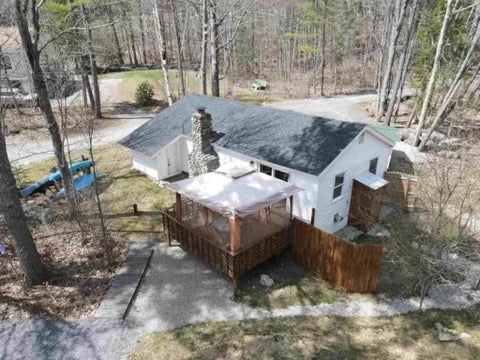 Photo of 11 Indian Point Road, Croydon, NH 03773 (MLS # 5079769)