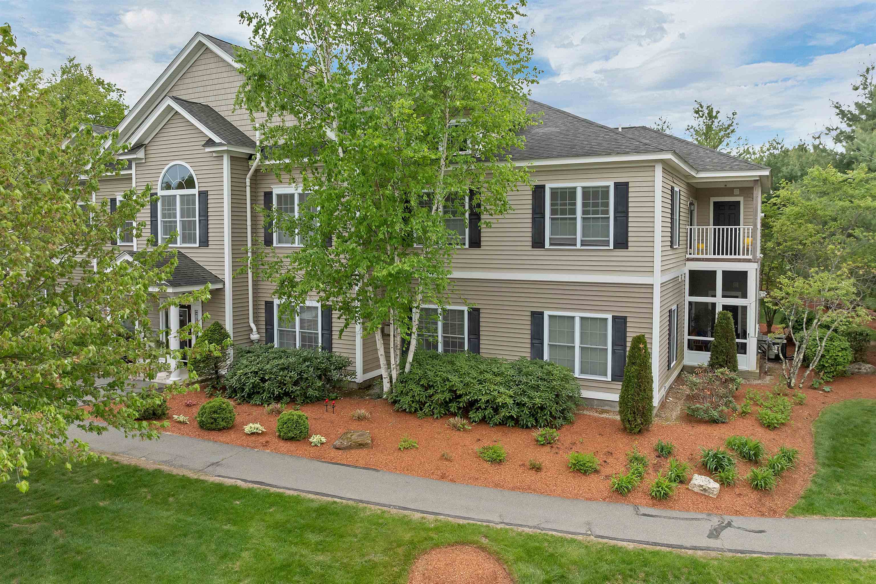 17 Roundabout Way 5