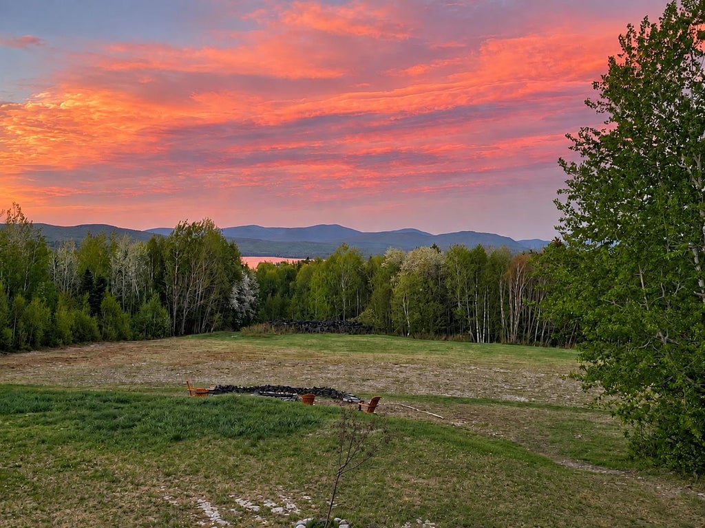 Photo of 40 Lakeview Drive, Errol, NH 03579 (MLS # 5112243)