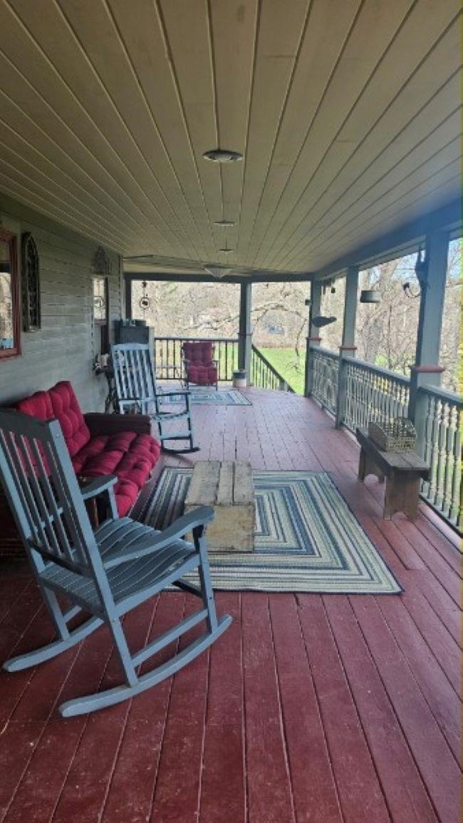 16 Aiken Road