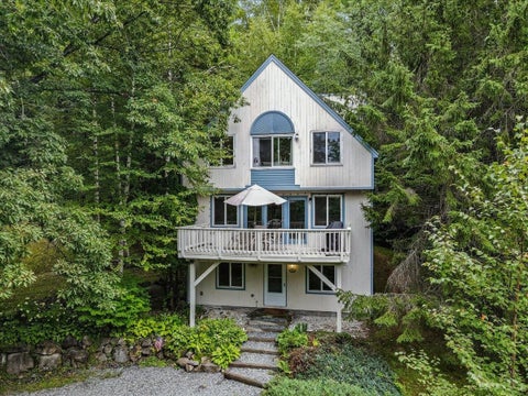 Photo of 25 Mclaren Drive, Campton, NH 03223 (MLS # 5109253)