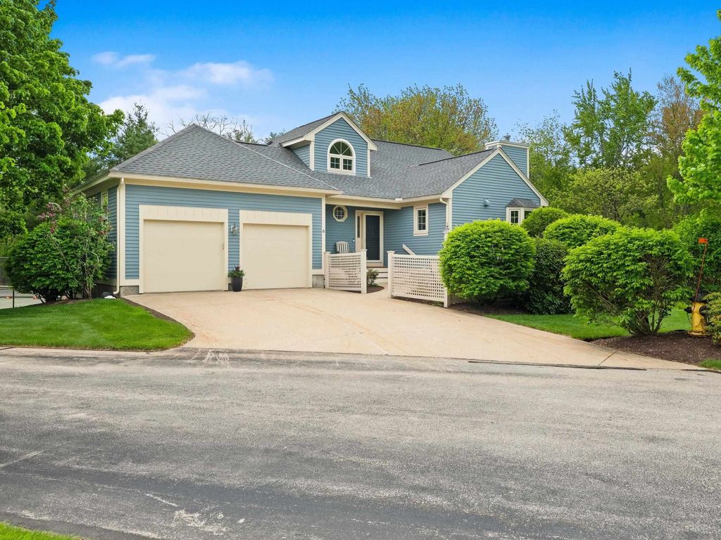 Photo of 6 Augusta National Drive, Bedford, NH 03110 (MLS # 5090389)