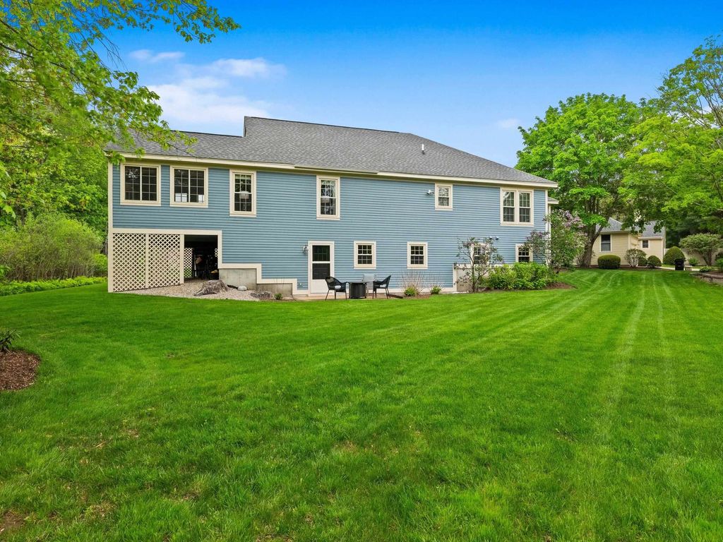 Photo of 6 Augusta National Drive, Bedford, NH 03110 (MLS # 5090389)