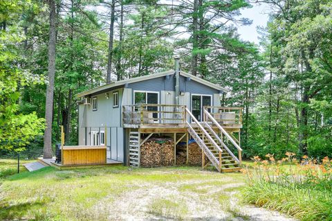 Photo of 11 Keene Lane, Bridgton, ME 04009 (MLS # 5101245)