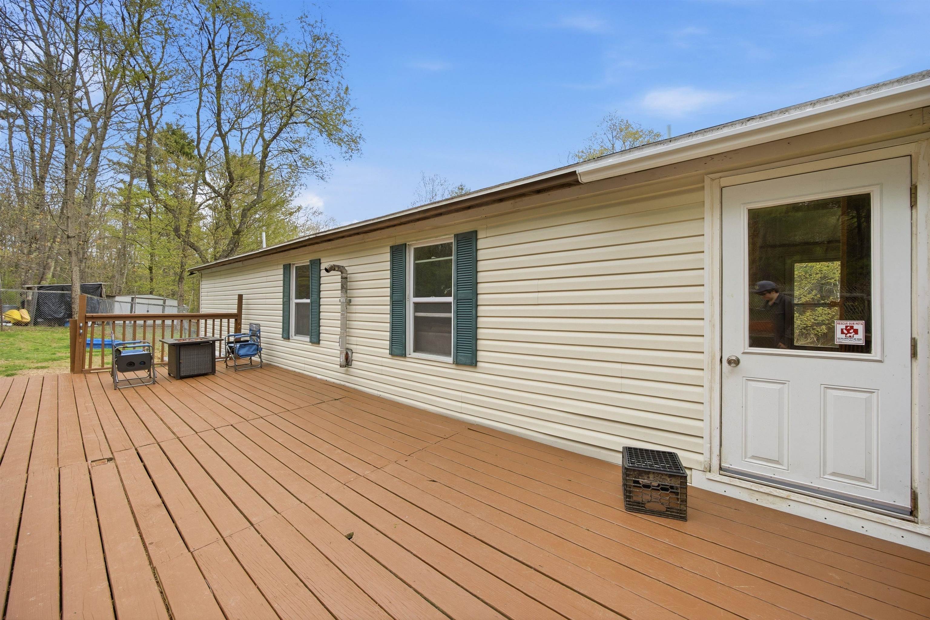 215 Leavitt Road