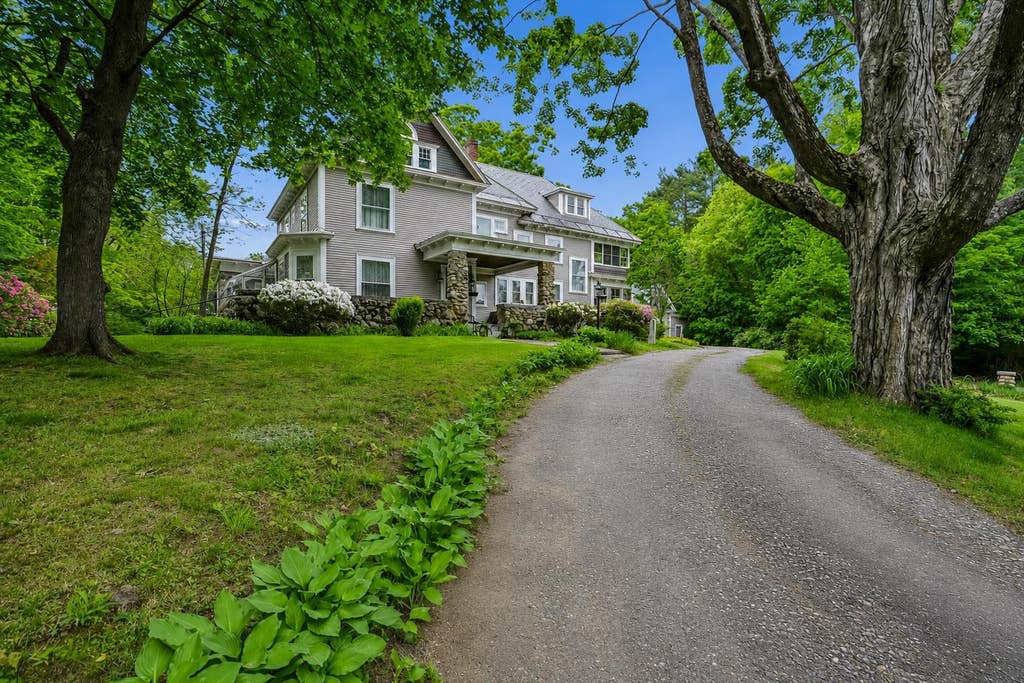 Photo of 12 Granite Street, Milford, NH 03055 (MLS # 5094132)