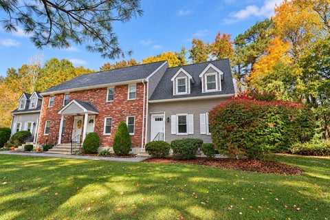 Photo of 233 Oakridge Road #13, Plaistow, NH 03865 (MLS # 5115571)