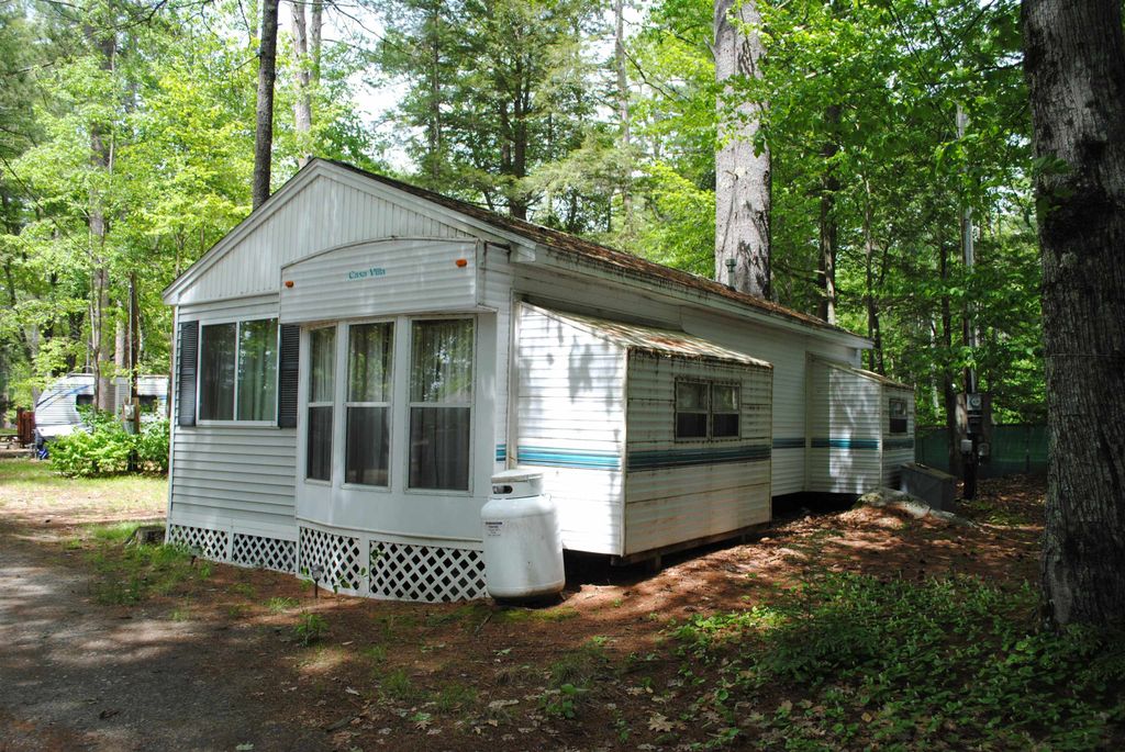 Photo of 72 Lanes End Road, Tuftonboro, NH 03850 (MLS # 5097246)