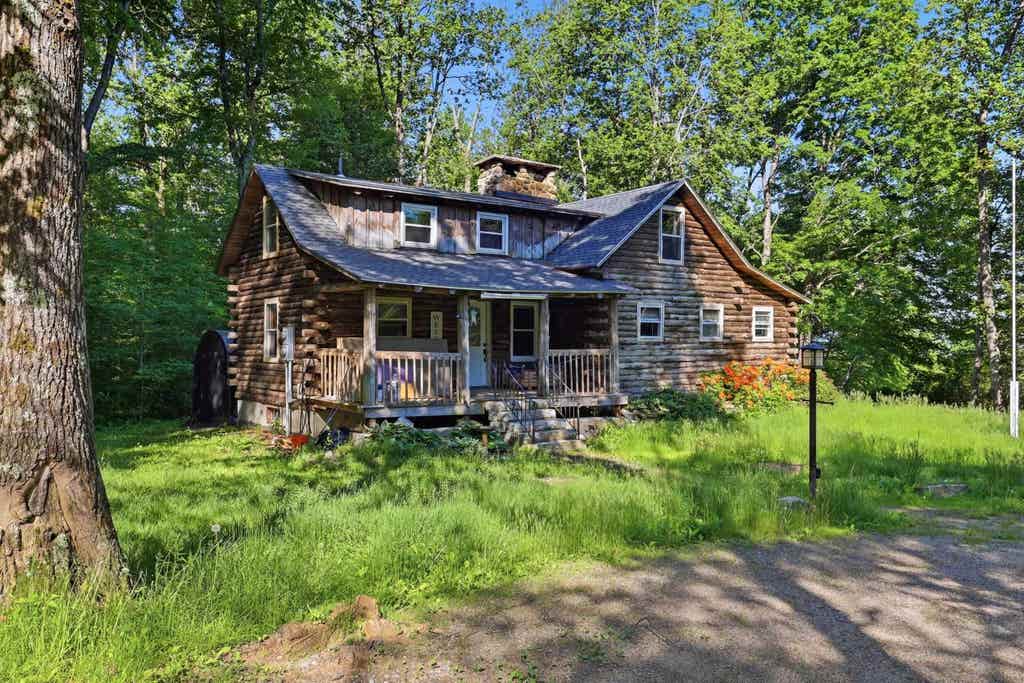 Photo of 632 4Th Range Road, Pembroke, NH 03275 (MLS # 5093032)