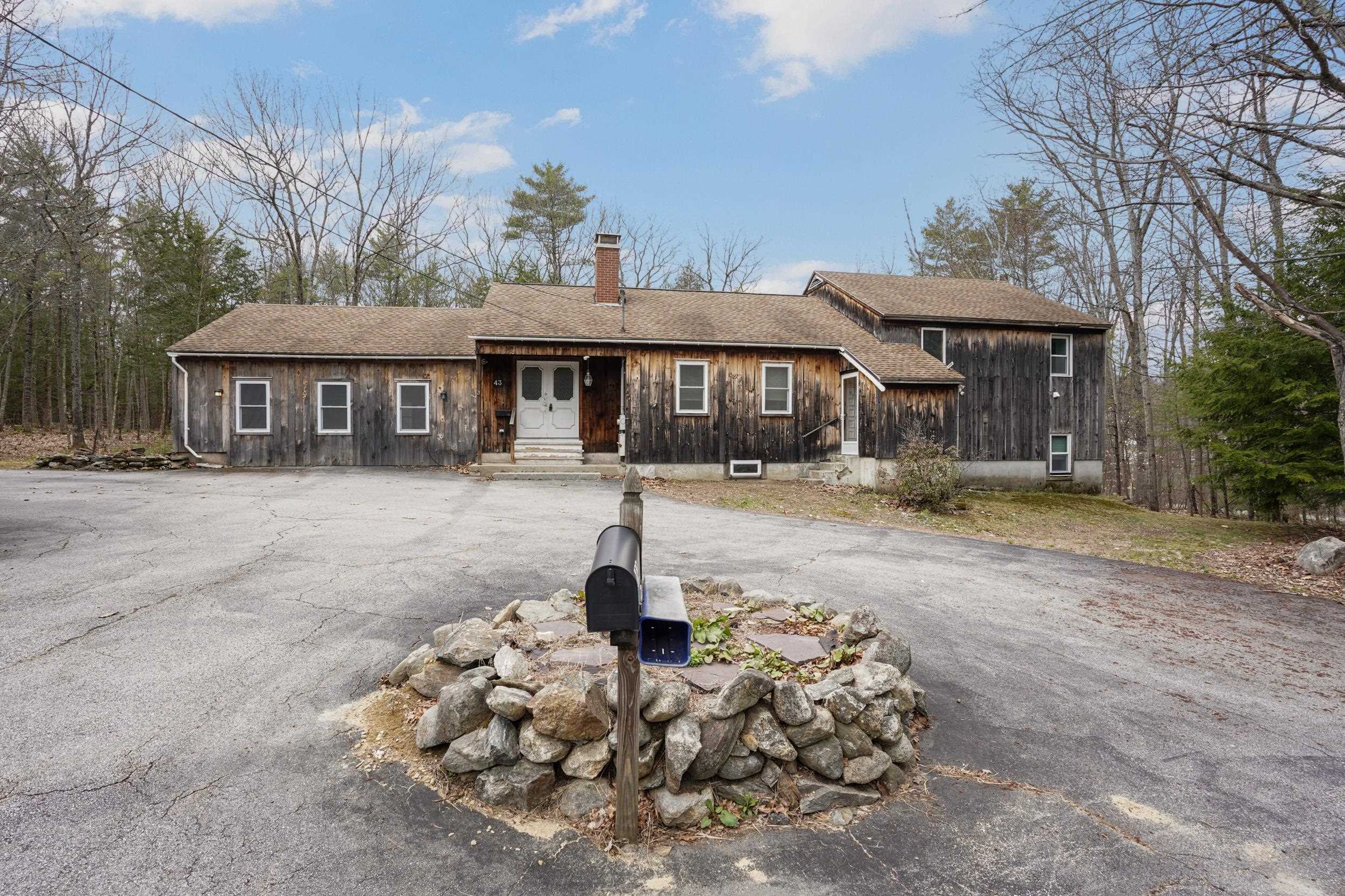 43 Snow Road