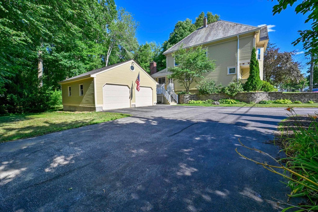 Photo of 153 Russell Street, Manchester, NH 03104 (MLS # 5102380)