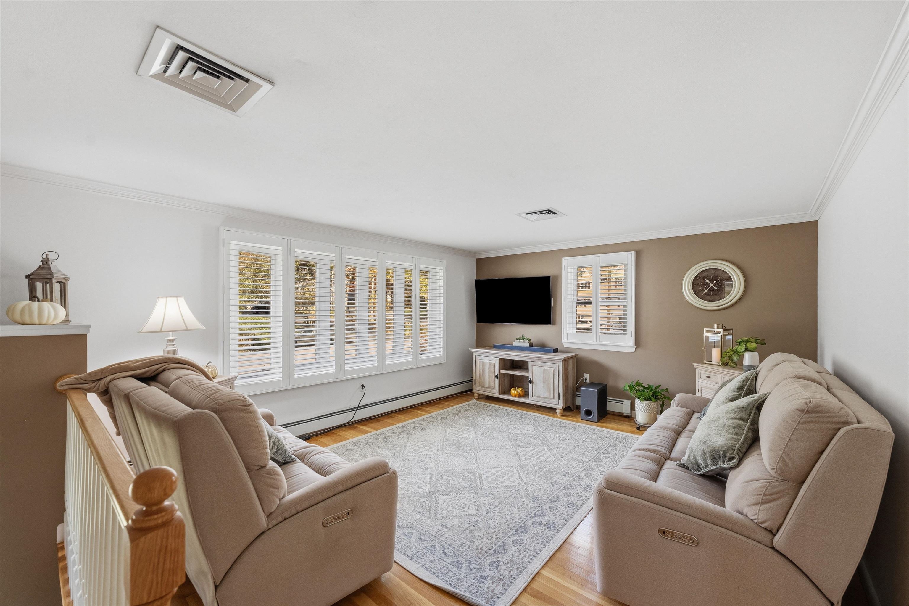 34 Crestwood Circle