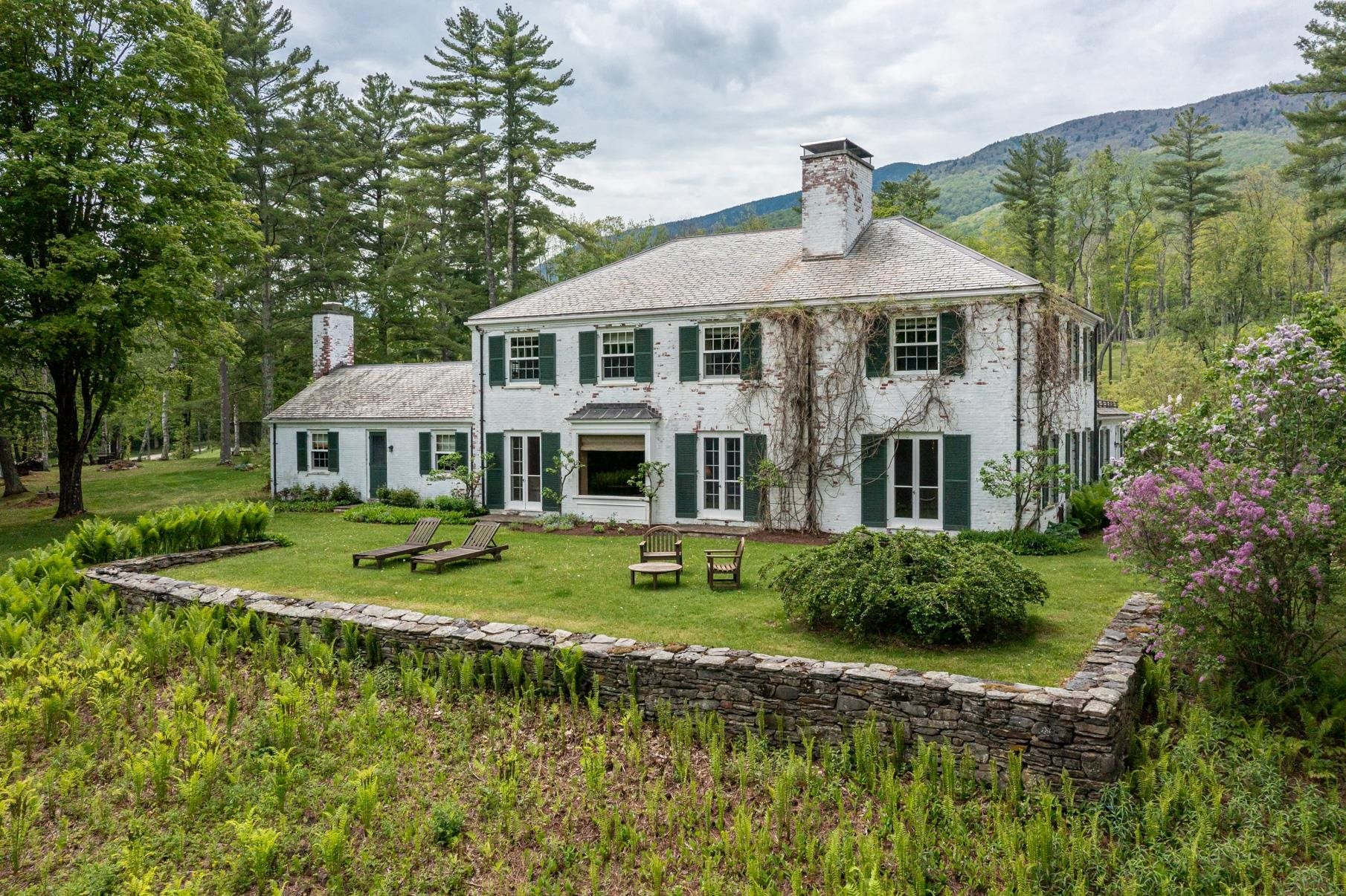 1613 West Road