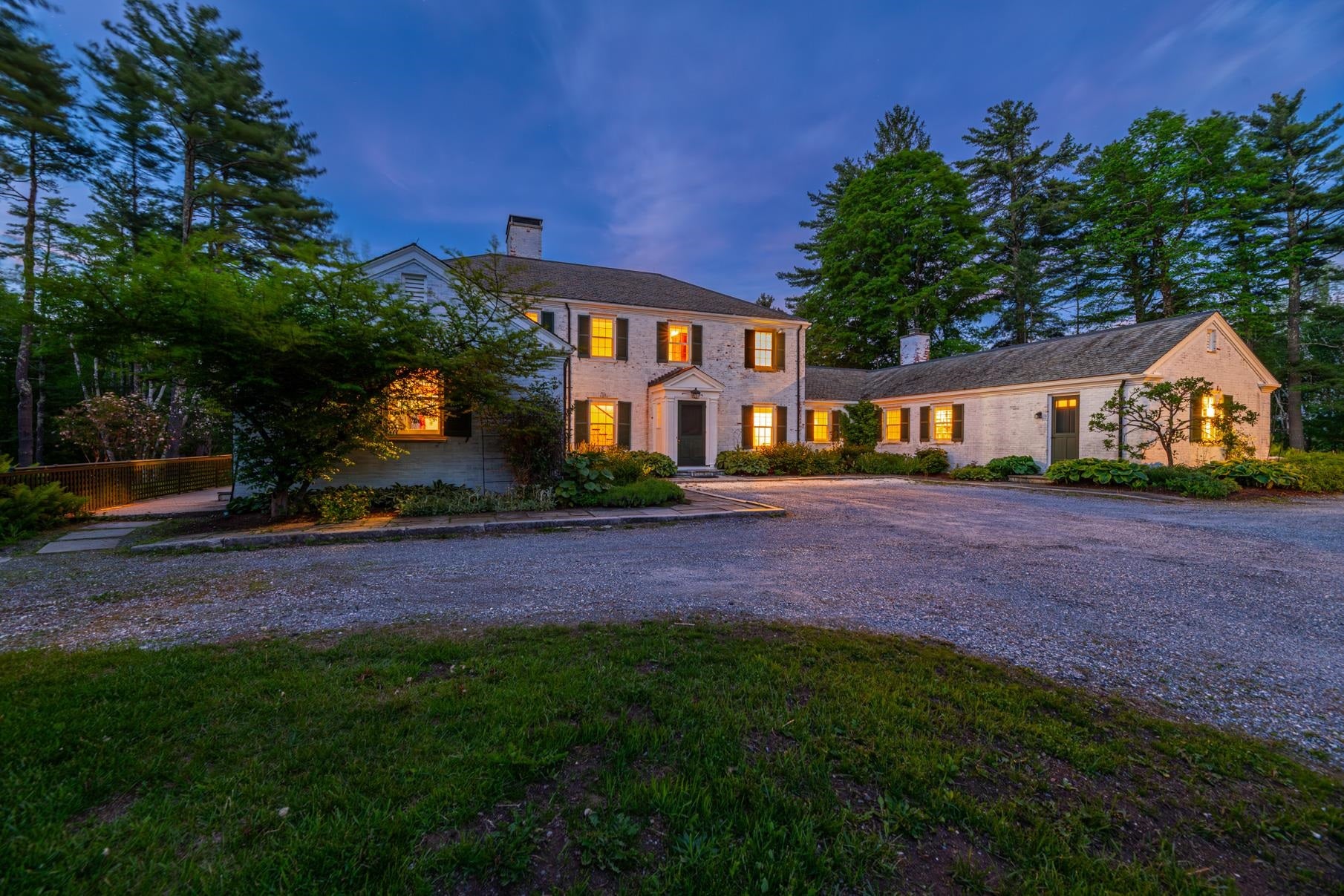 1613 West Road