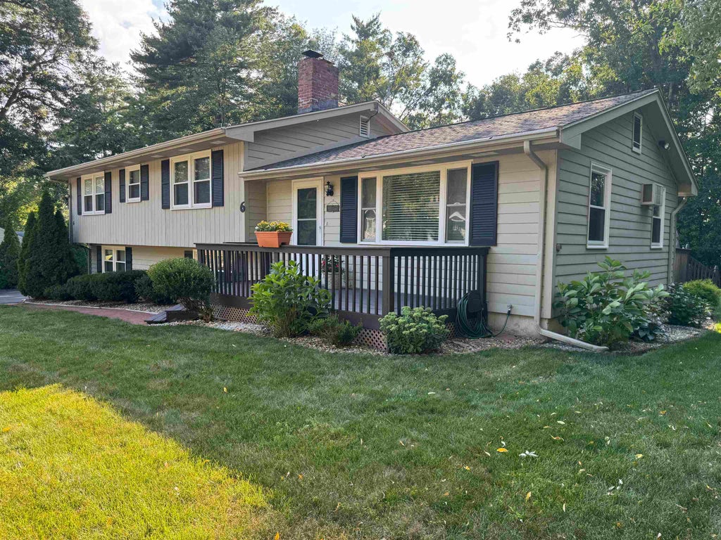 Photo of 6 Quincy Lane, Merrimack, NH 03054 (MLS # 5106689)