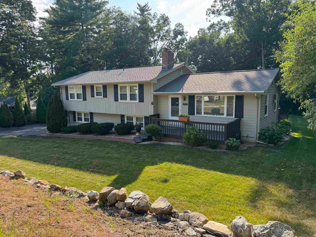 Photo of 6 Quincy Lane, Merrimack, NH 03054 (MLS # 5106689)