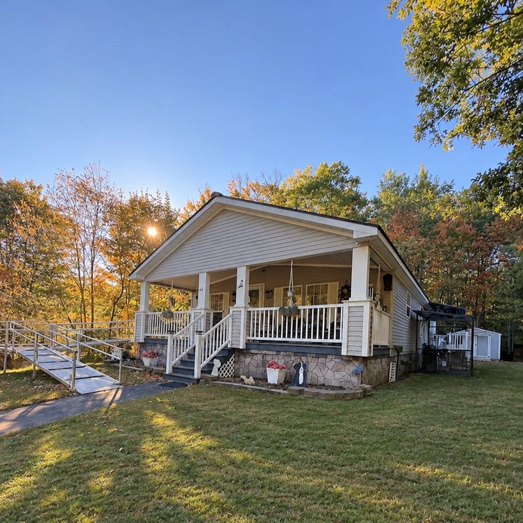 Photo of 46 Ivy Lane, Farmington, NH 03835 (MLS # 5114819)