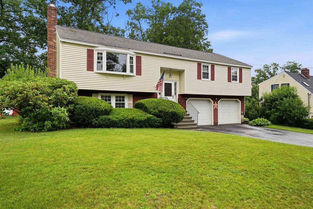 Photo of 26 Veronica Avenue, Salem, NH 03079 (MLS # 5096397)
