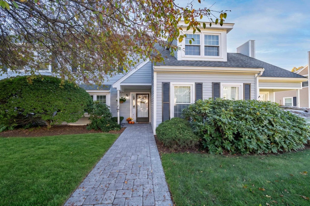 Photo of 46 Riviera Road #46, Hudson, NH 03051 (MLS # 5115214)