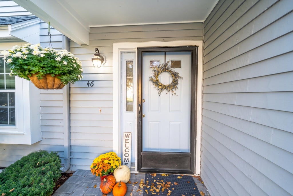 Photo of 46 Riviera Road #46, Hudson, NH 03051 (MLS # 5115214)