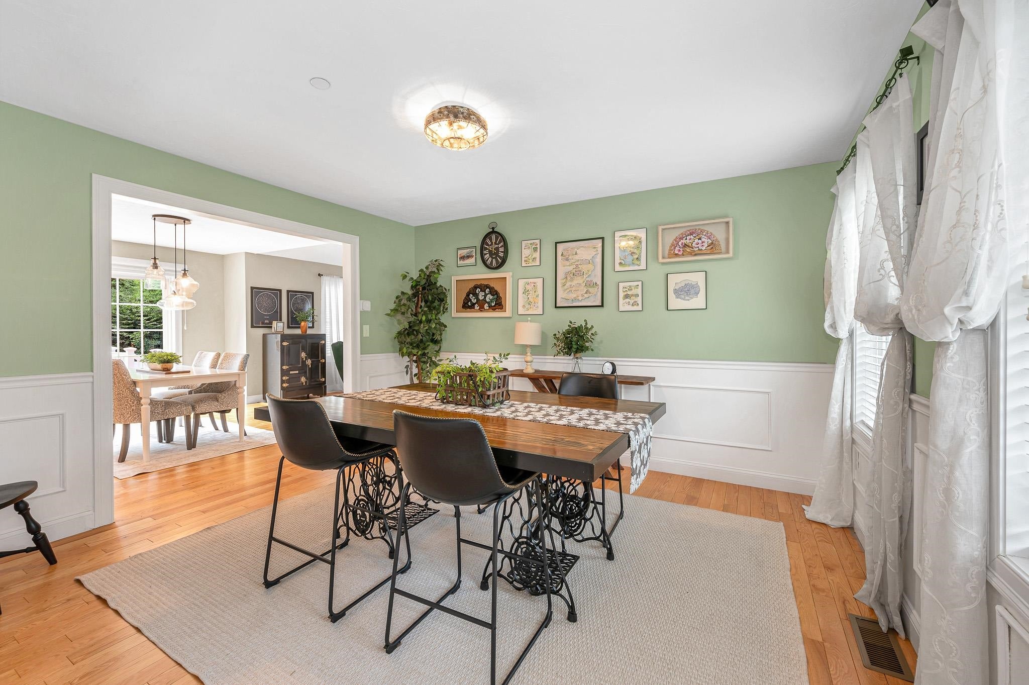 132 Clement Road