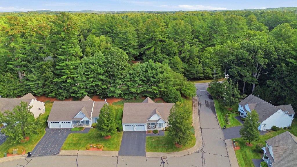Photo of 1 Fernwood Drive #1, Litchfield, NH 03052 (MLS # 5110382)