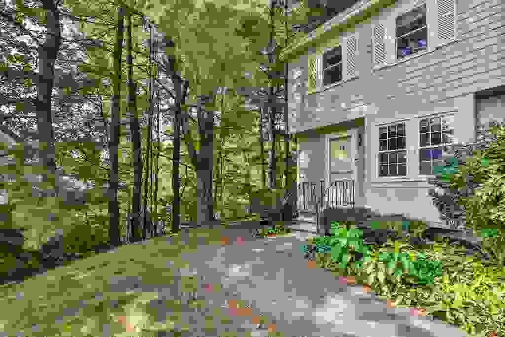 Photo of 24 Gunstock Ridge, Merrimack, NH 03054 (MLS # 5102175)
