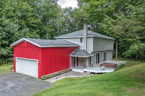 Photo of 2294 VT Rt. 100, Duxbury, VT 05676 (MLS # 5105634)