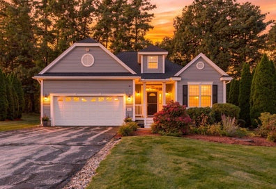 43 Sawgrass Circle Londonderry NH 03053