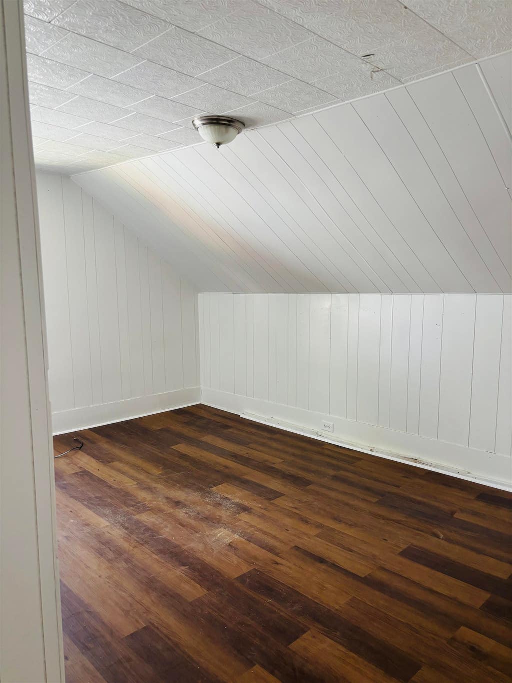 Photo of 5 Shedds Avenue, Nashua, NH 03060 (MLS # 5094694)