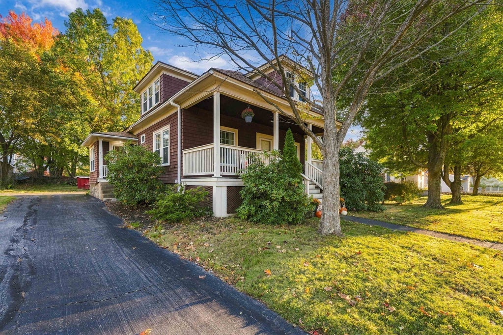 Photo of 293 Candia Road, Manchester, NH 03109 (MLS # 5113575)