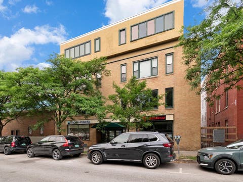 Photo of 230 College Street #4, Burlington, VT 05401 (MLS # 5101326)