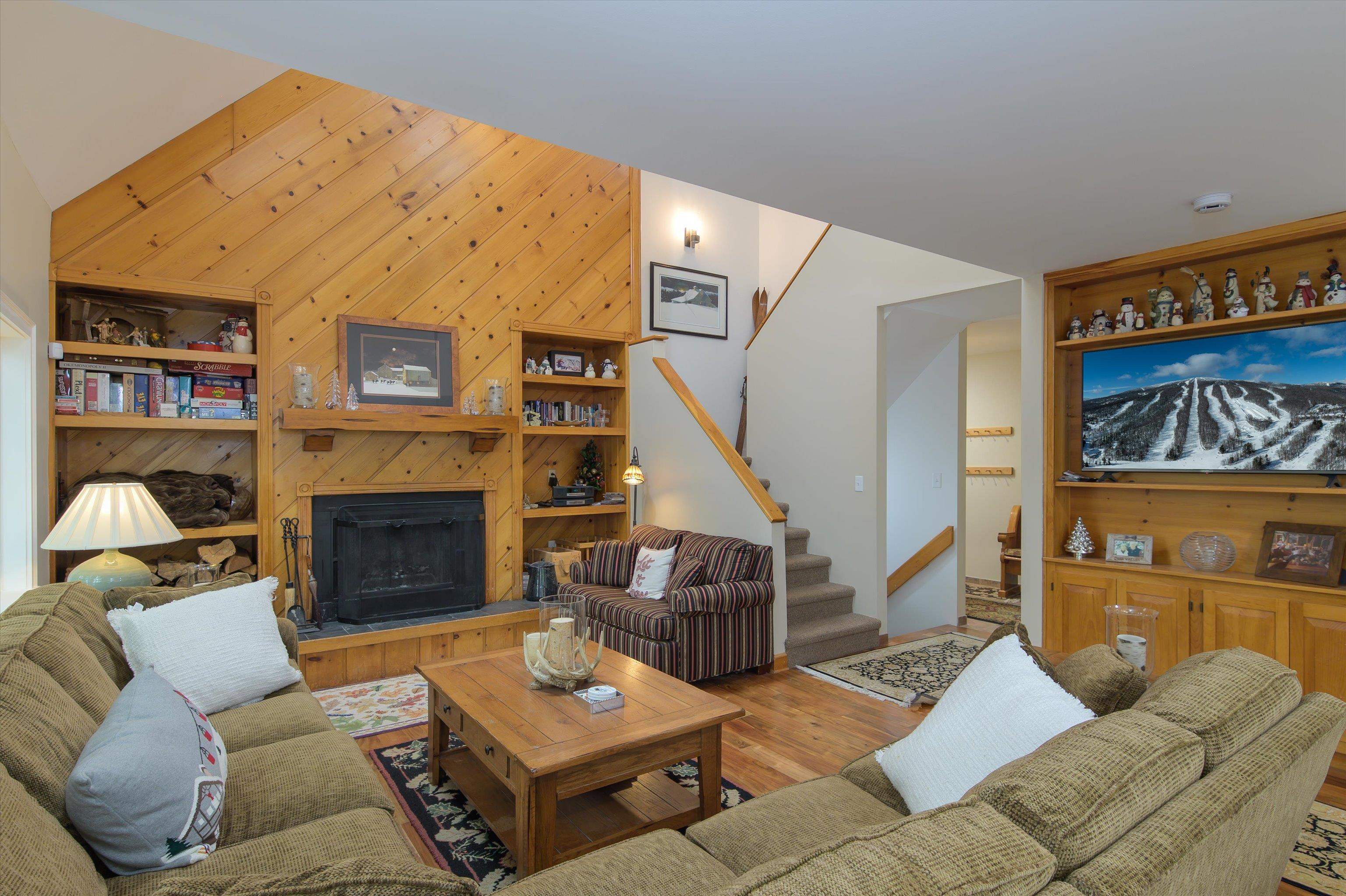 88 North Village Road 1