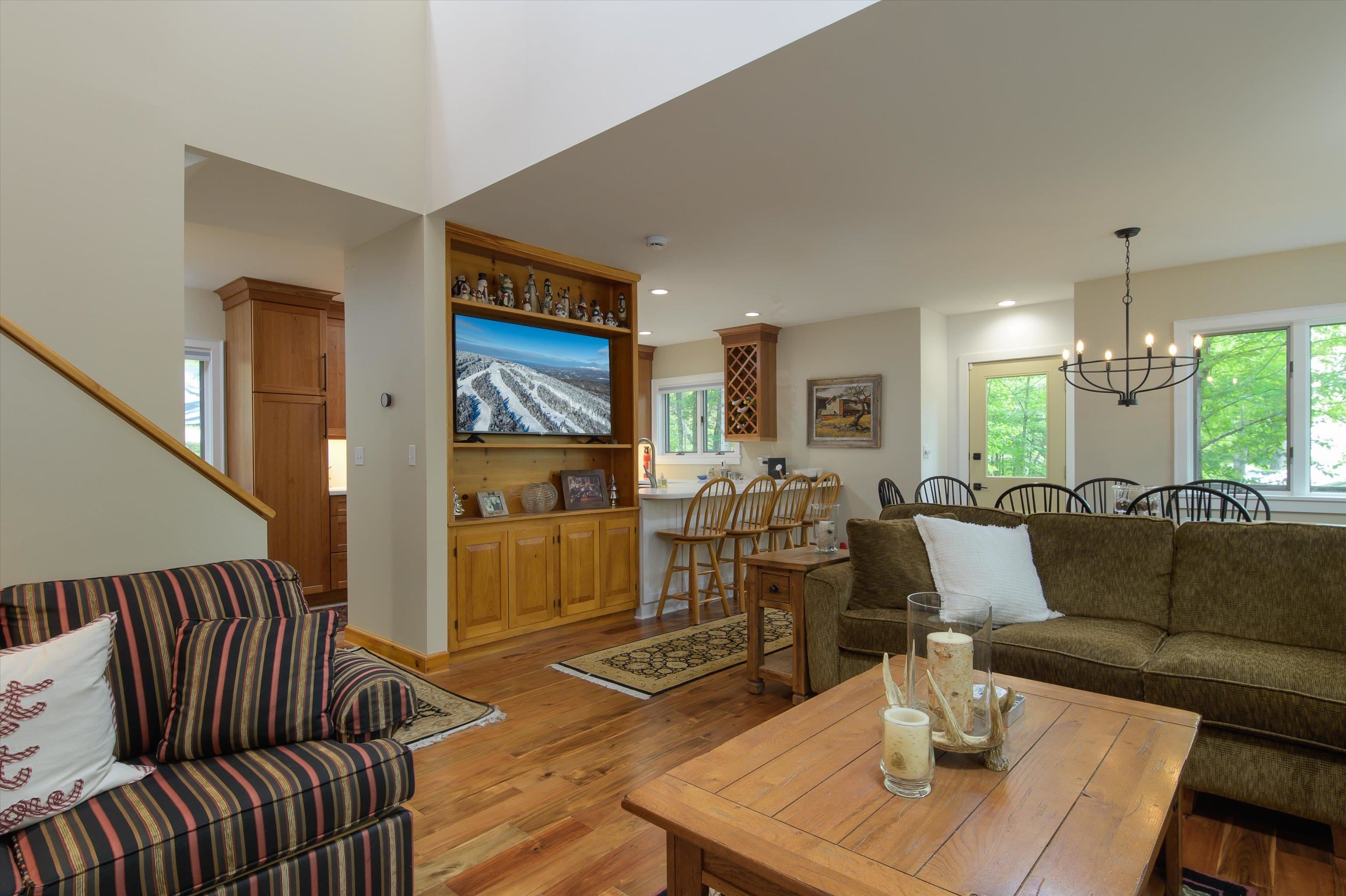 88 North Village Road 1