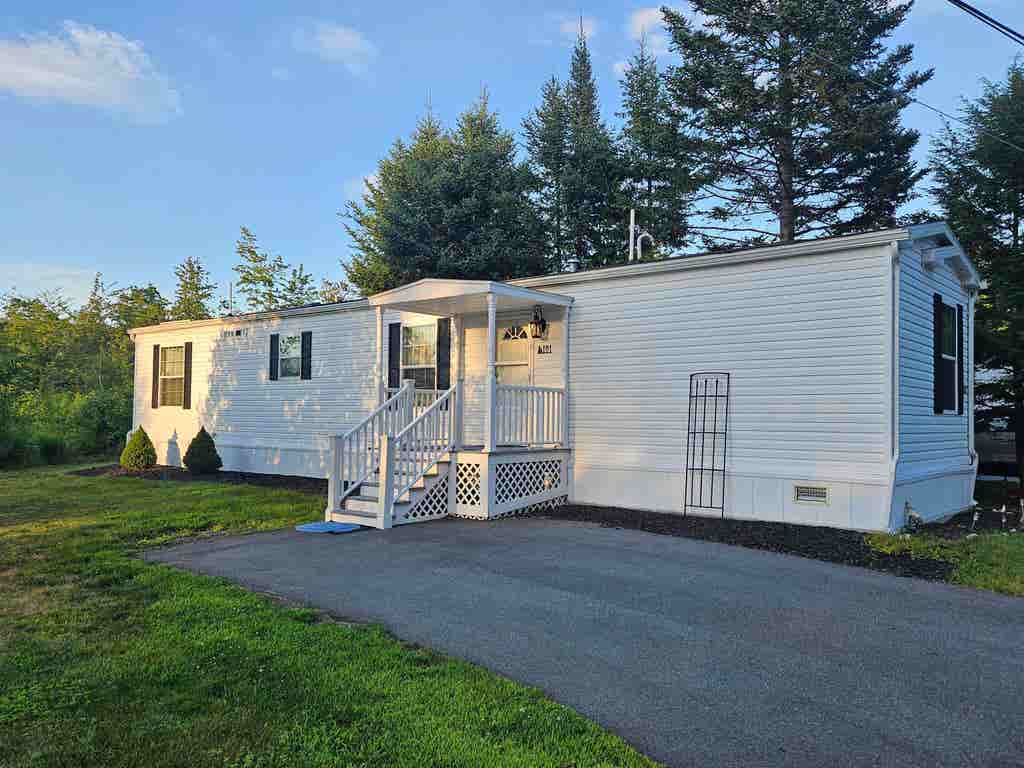 Photo of 101 Fox Hill Lane, Franconia, NH 03580 (MLS # 5103362)