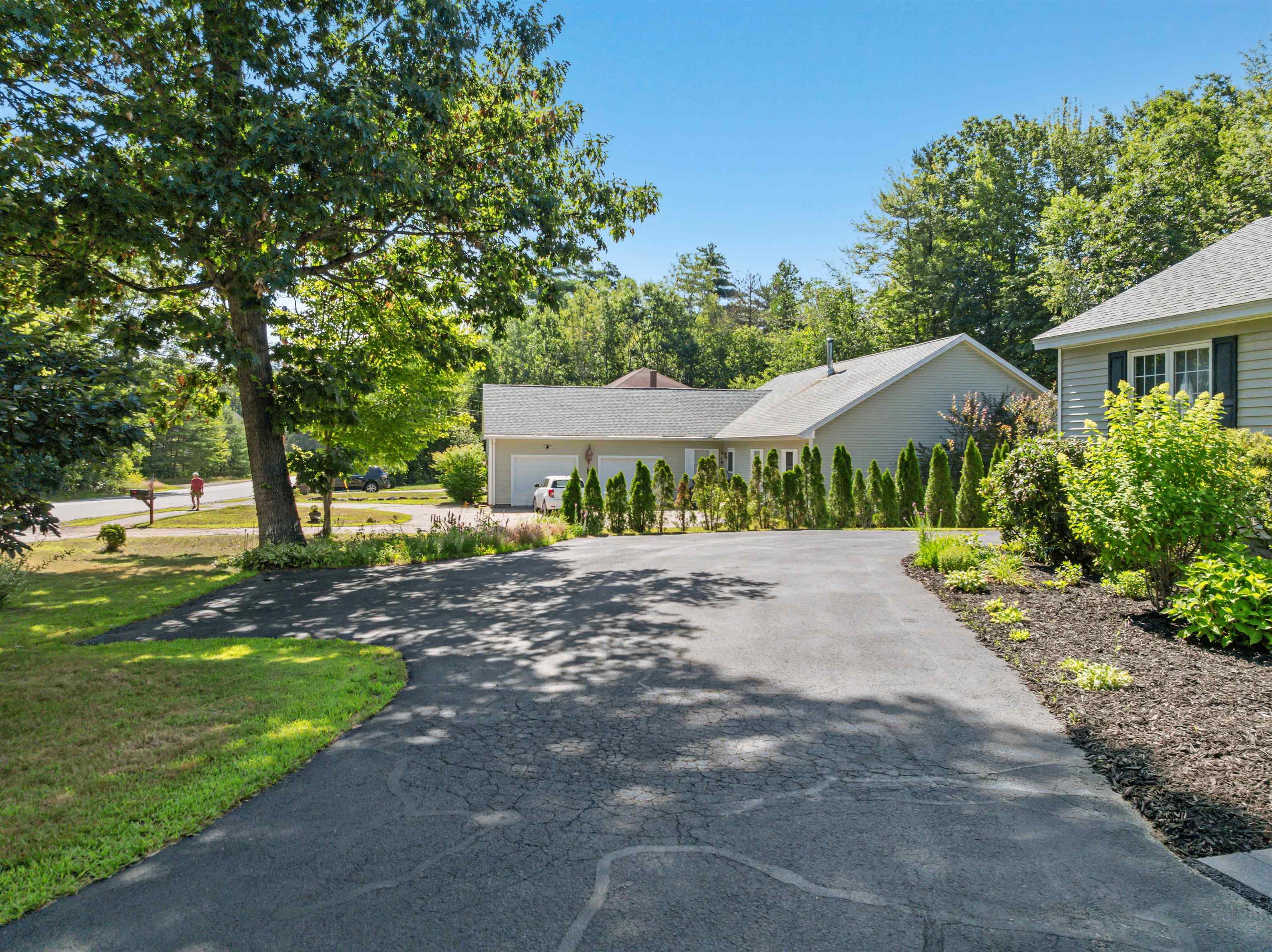 81 Lynnewood Road